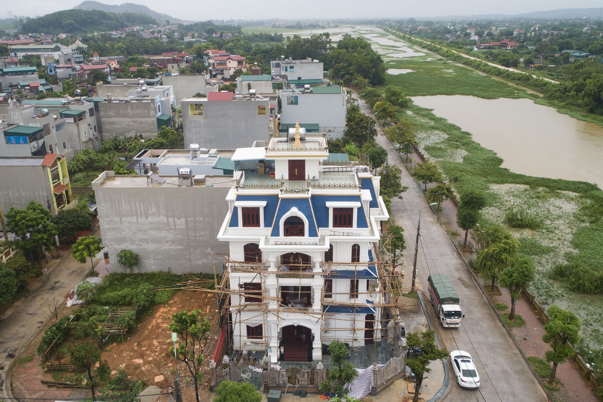 BIET THU NHA ANH TRINH XUAN LUONG BIM SON THANH HOA