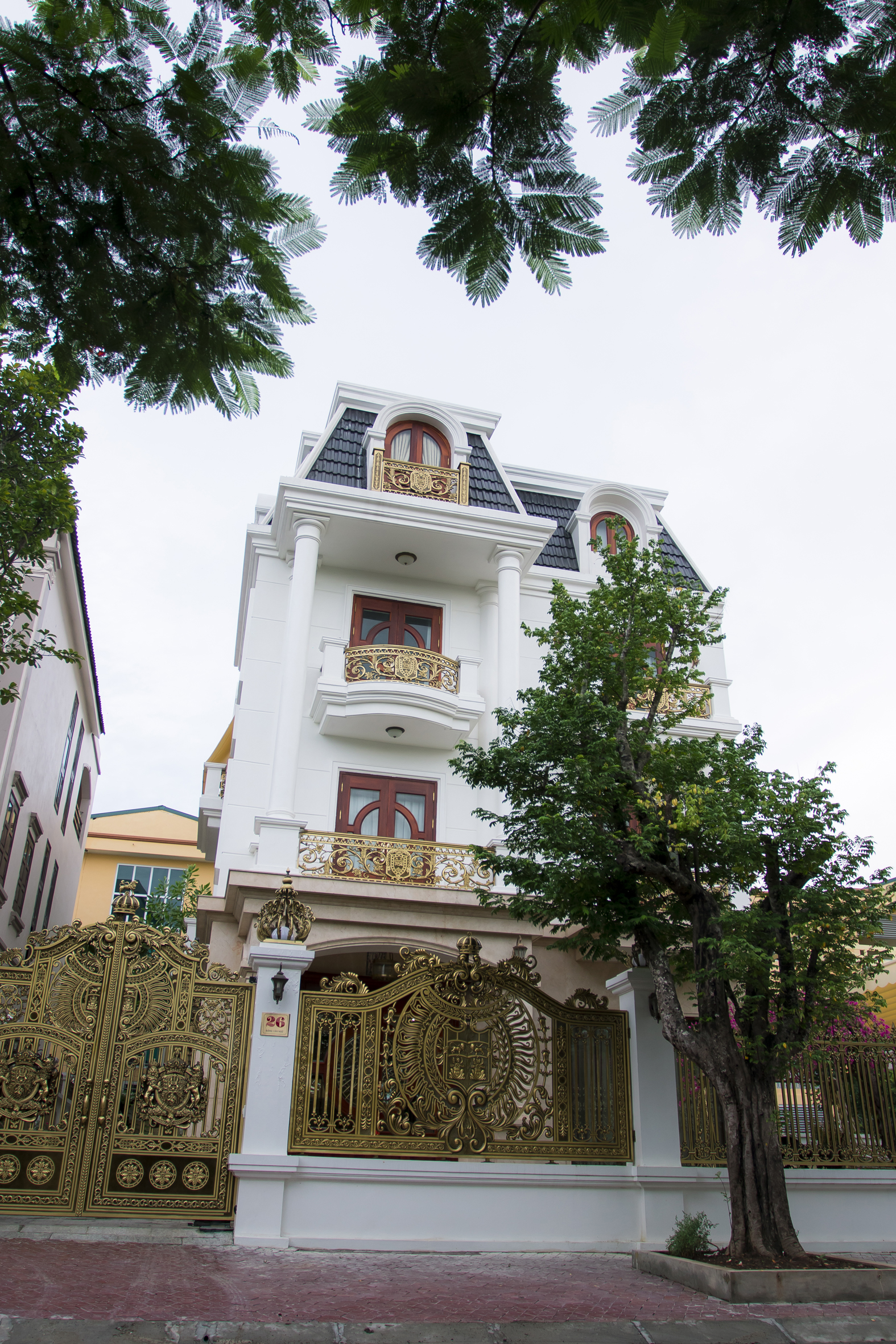 BIET THU NHA CHI THUY TP HUNG YEN